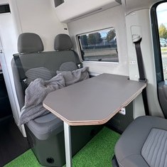 GC600, GC680, GrandCalifornia, Stauraum GC, Auziehtisch, Tisch, Ausziehtisch GC, Camper, MNC, MyNewCamper, Ausziehtisch